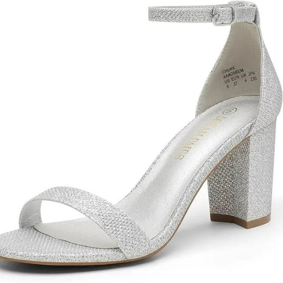 Dream Pairs Shoes - NEW- Size 9 Womens DREAM PAIRS Women's Chunk Low Heel Pump Sandals Silver